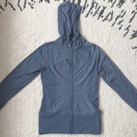 Lululemon reversible hoodie - Picture 3 of 5